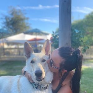 Meet your Posher, Samantha